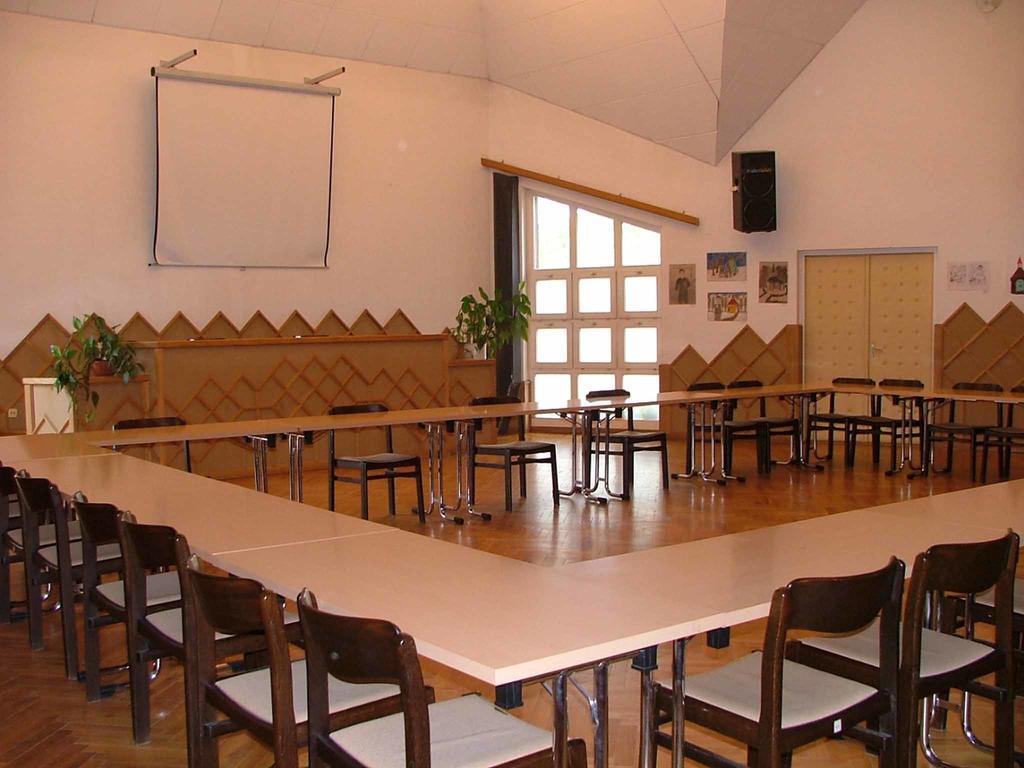Martineum Felnottkepzo Akademia Szombathely Exterior foto
