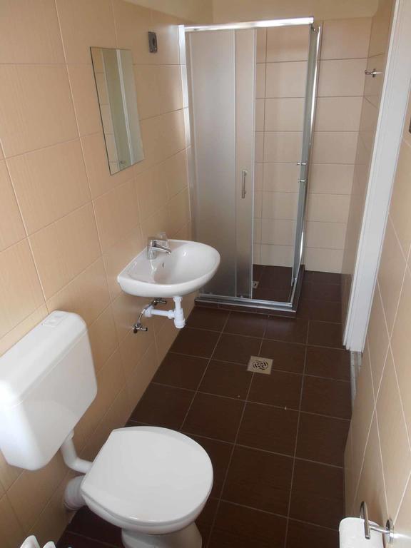 Martineum Felnottkepzo Akademia Szombathely Quarto foto
