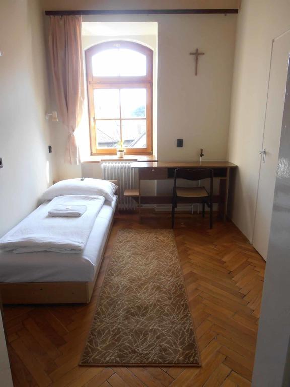 Martineum Felnottkepzo Akademia Szombathely Quarto foto